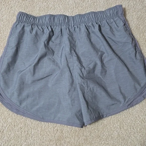 NEW! Nike Women’s Dri-Fit Shorts, Gray M - Picture 6 of 6
